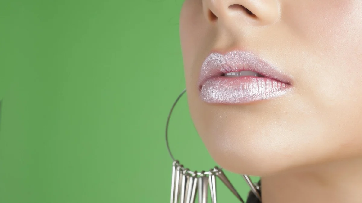 اكتشاف العيوب التجميلية للجلد بالهواتف الذكية