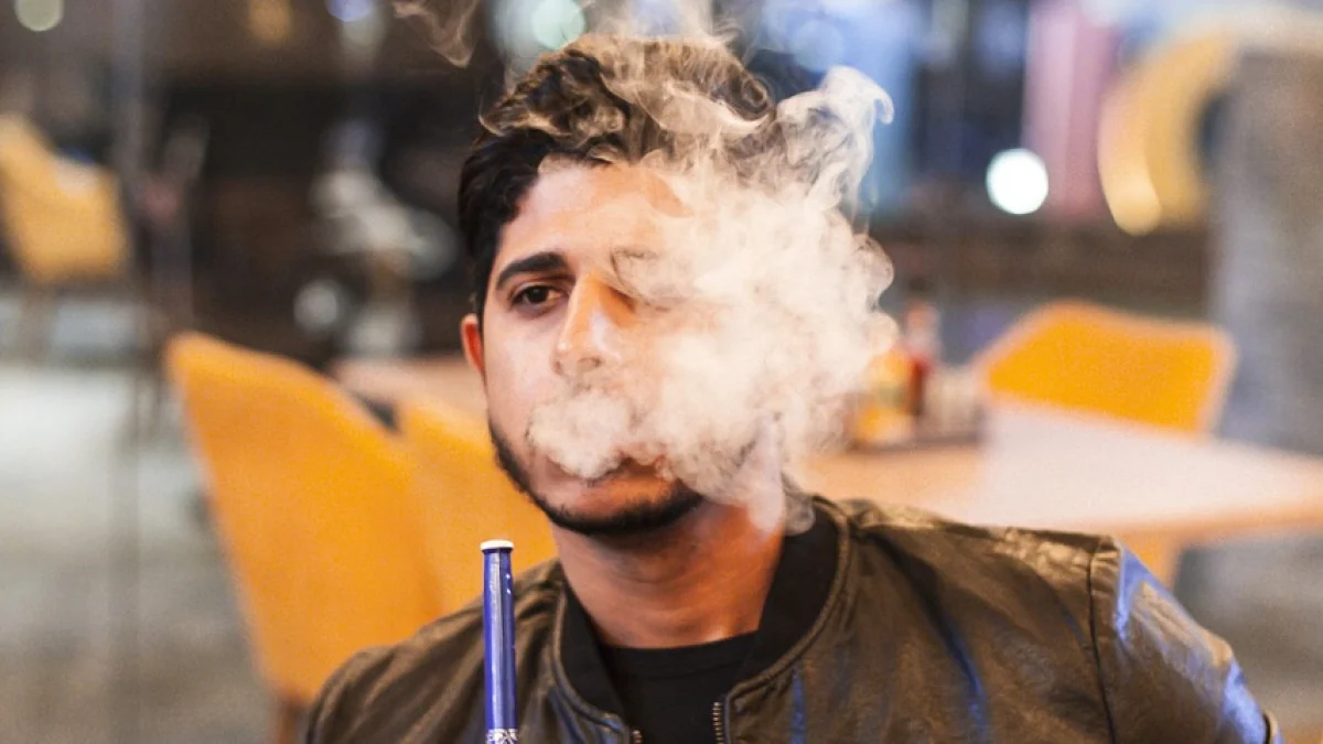 مطاردة للشيشة فى القاهرة