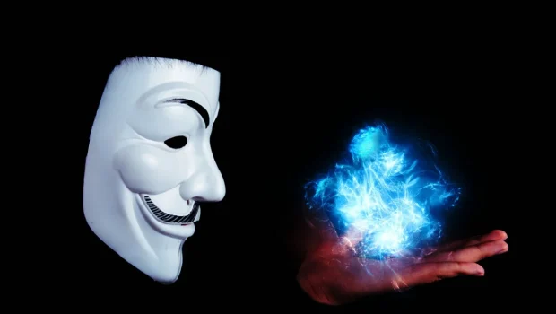 الصراع المحتدم حاليا بين الناشطين الداعيين إلي حقوق الحيوان و الأجهزة المسئولة في مصر