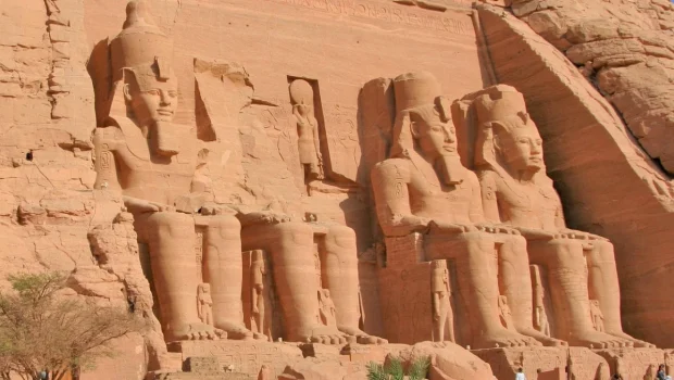 عدم تأثر جسم السد العالى بحدوث الزلزال فى أسوان