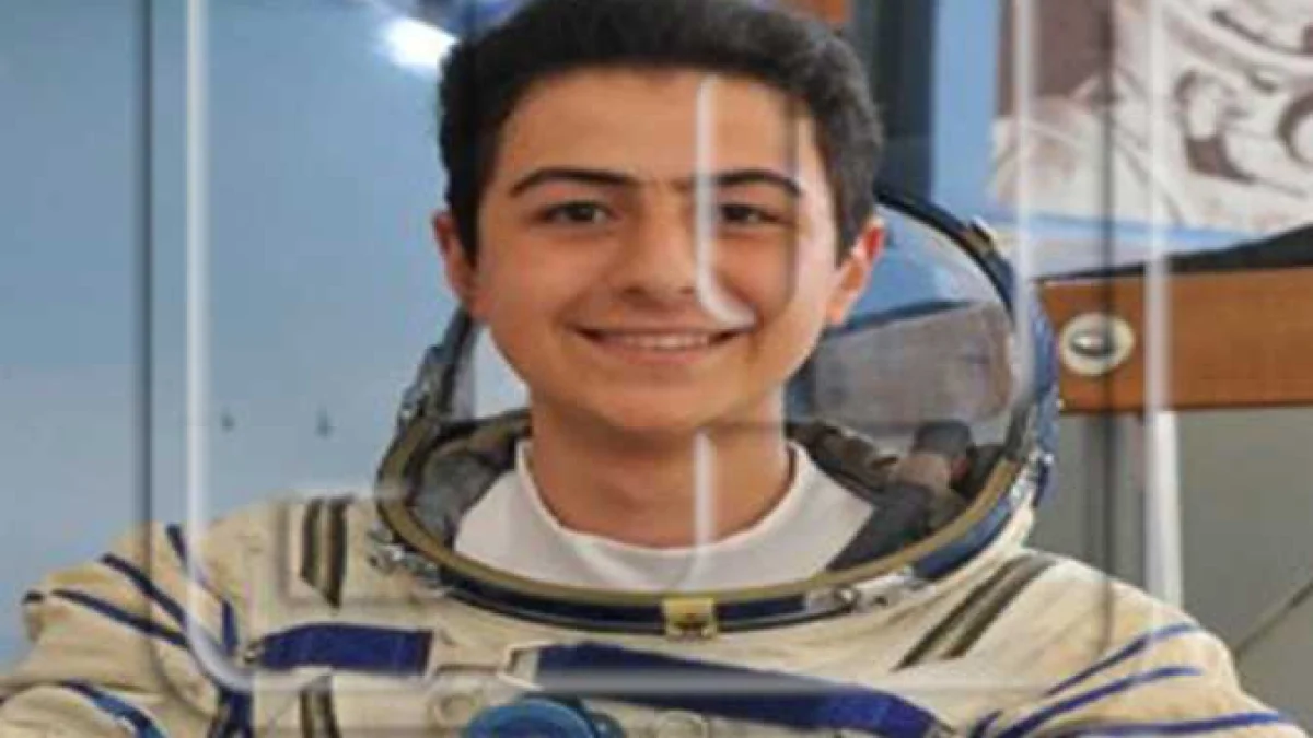 العالم يشاهد تجربة المصري عمرو محمد في الفضاء