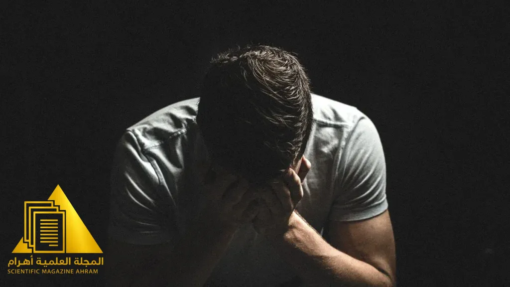 شخص يتحدث مع روبوت محادثة بالذكاء الاصطناعي طلباً للدعم النفسي